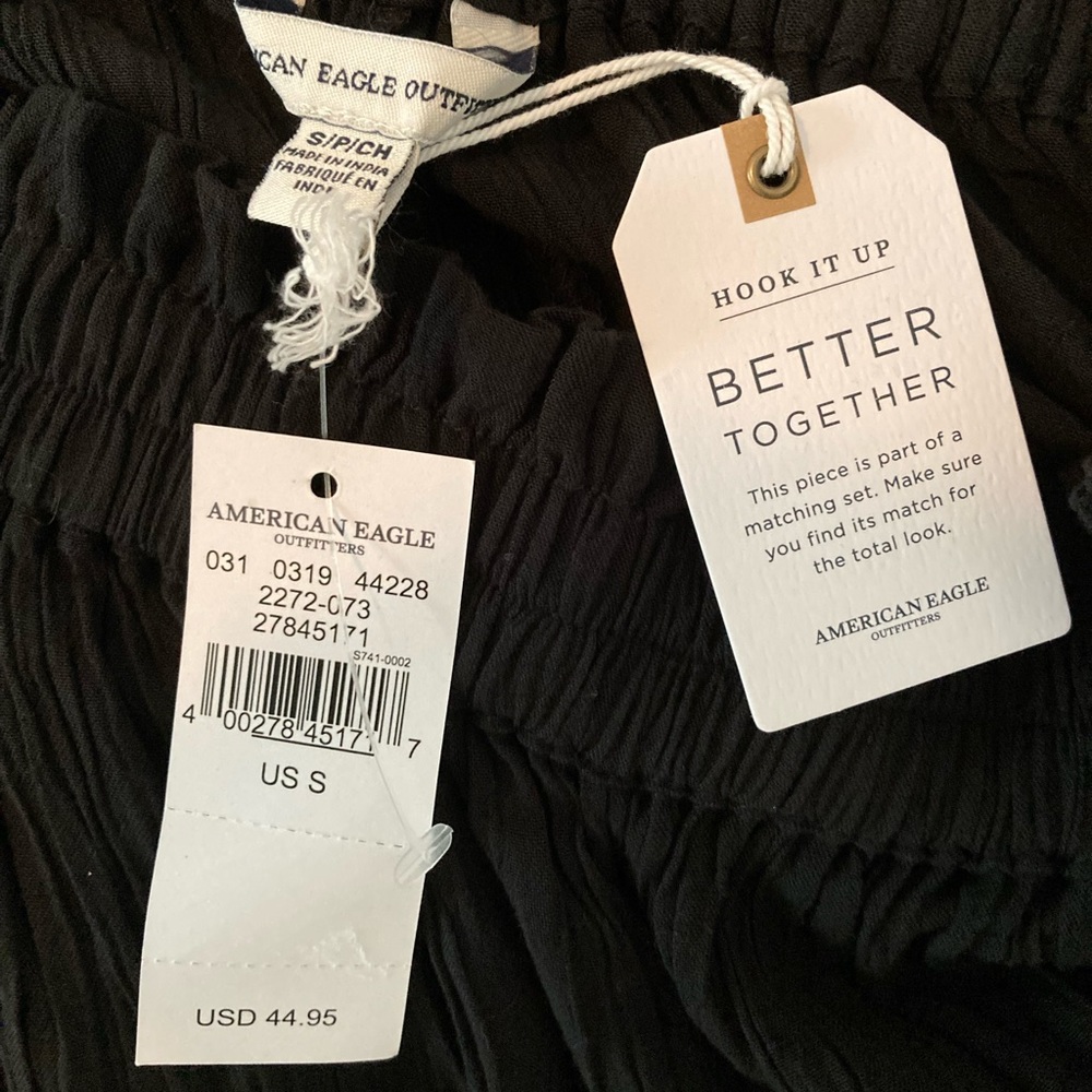 NWT American Eagle Wide Leg Elastic Waistband
Crochet Trim Pants. Size Small - Picture 6 of 8